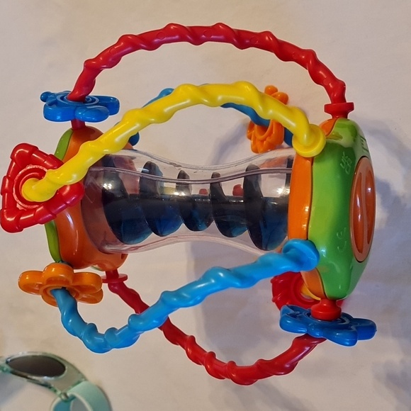 Child's summer fun bundle, goggles, sunglasses, toy age 6m+ - Picture 7 of 7